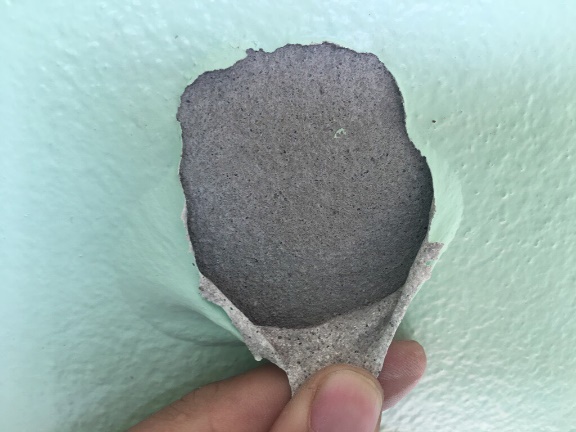 Sơn bị bong tróc Sơn bị bong tróc
